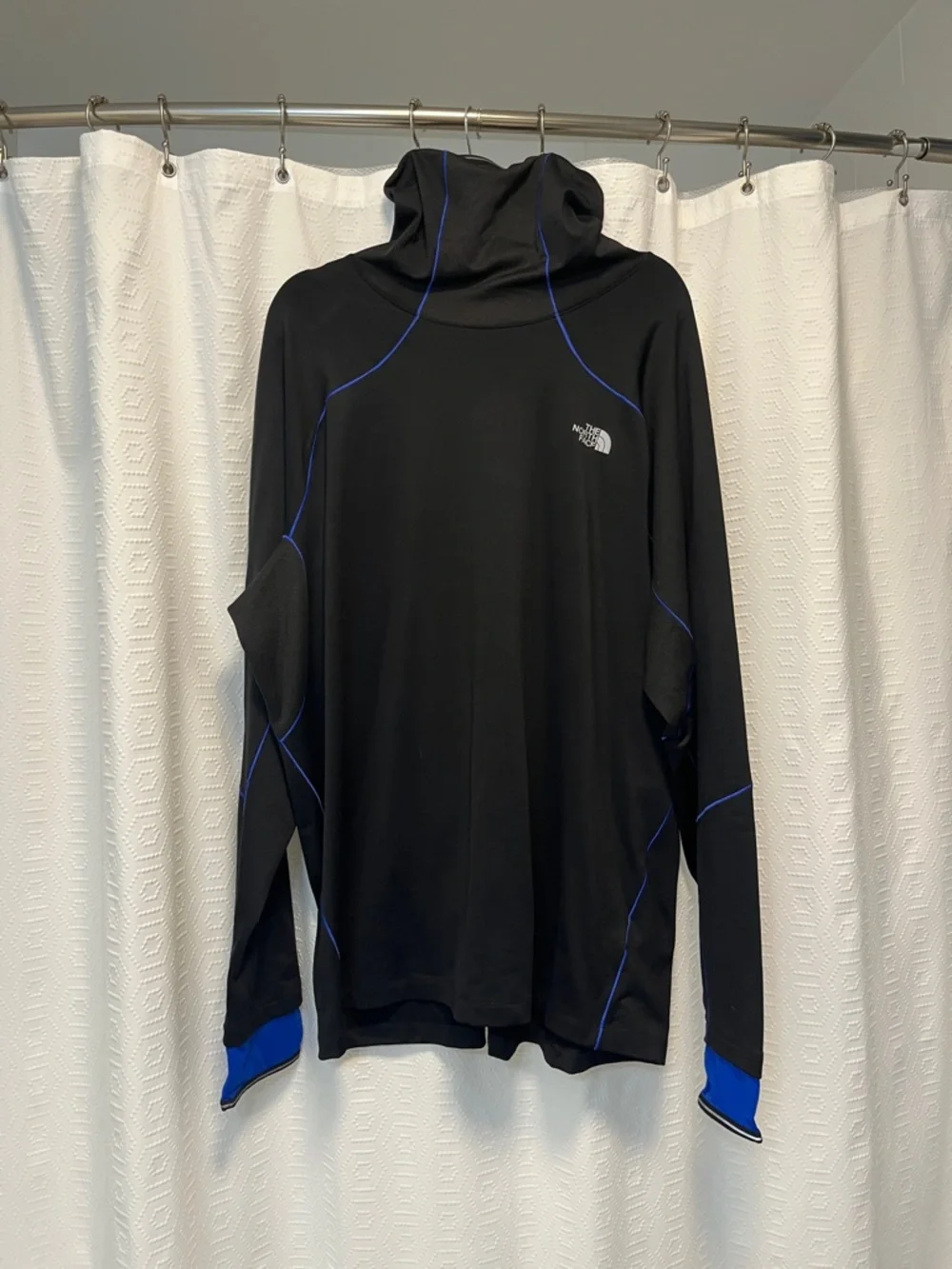 The North Face men’s turtleneck
